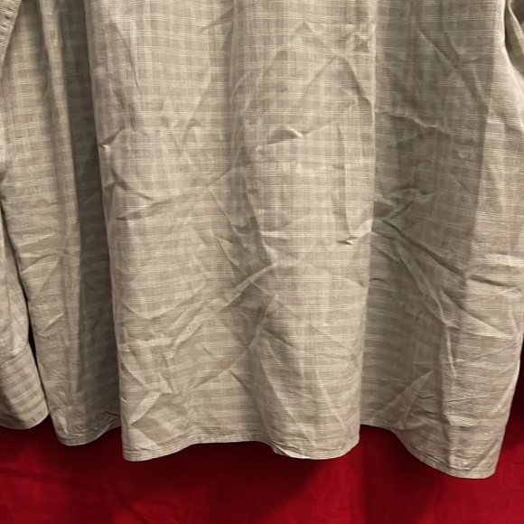 Mens L/S Dress Shirt. Ermenegildo Zegna. Mint Condition - Picture 8 of 9